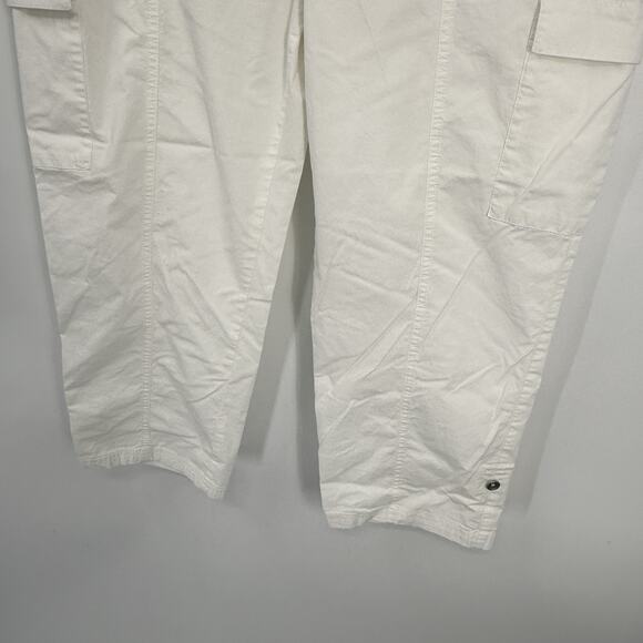 Chicos 2.5 Cargo Crop Pants size Large/14 White Stretch Cotton Resort - Picture 4 of 12